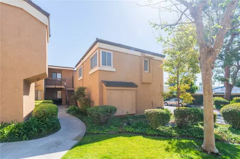 7911 Woodlake Dr #77, Huntington Beach, CA 92647