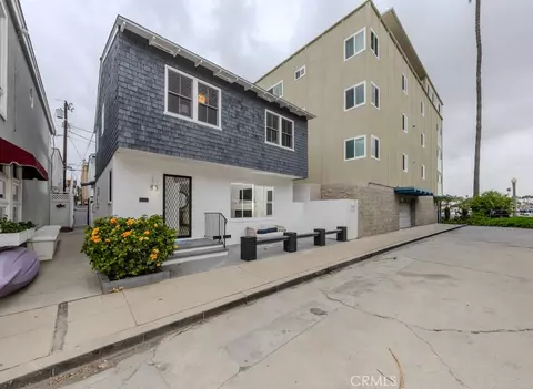 83 63rd Pl, Long Beach, CA 90803