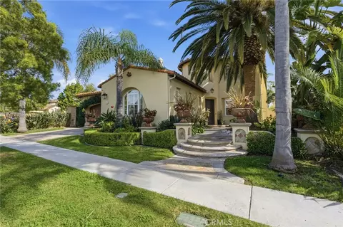 6 Los Olivos, Irvine, CA 92602