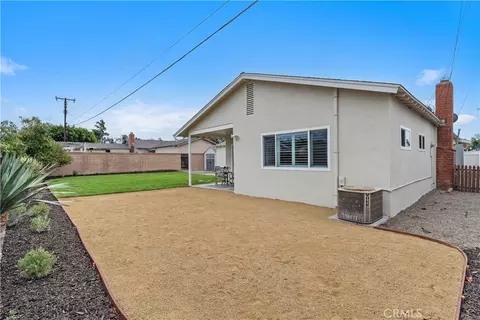 Exterior - 1131 E St James, Orange, CA 92865 photo 6 of 11