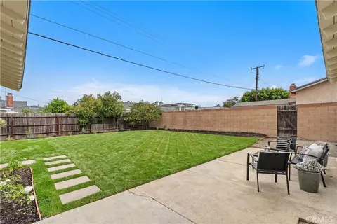 Exterior - 1131 E St James, Orange, CA 92865 photo 3 of 11