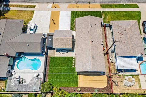 1131 E St James, Orange, CA 92865
