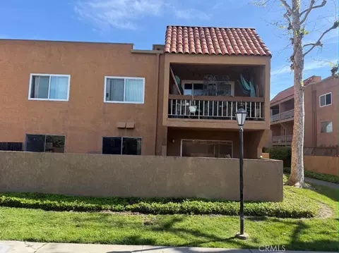 6600 Warner #225, Huntington Beach, CA 92647