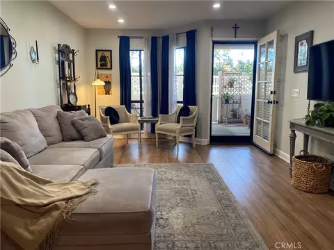 2111 Cheyenne #5, Fullerton, CA 92833