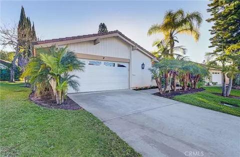 5254 Duenas, Laguna Woods, CA 92637