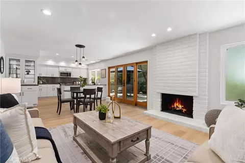 19 Whitewood, Irvine, CA 92612