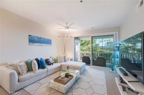 20371 Bluffside Cir #212, Huntington Beach, CA 92646
