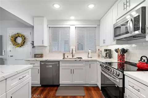 256 Calle Aragon #D, Laguna Woods, CA 92637