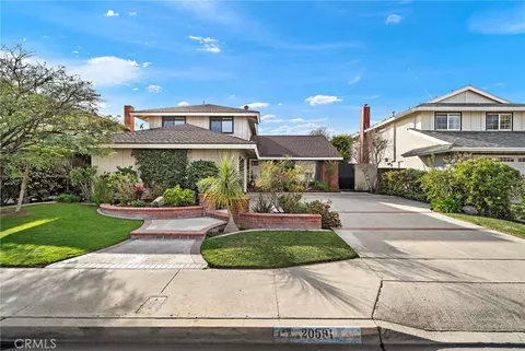 20591 Reef Ln, Huntington Beach, CA 92646