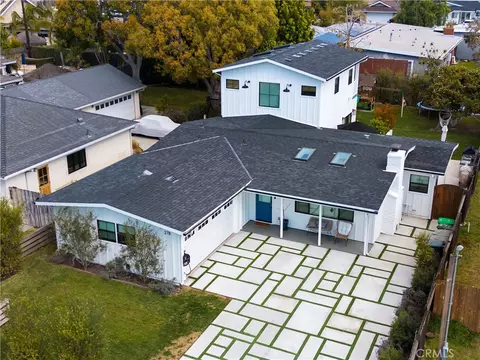 278 Virginia Pl, Costa Mesa, CA 92627