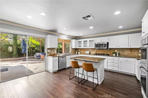 Kitchen - 74 Linhaven, Irvine, CA 92602 photo 2 of 3