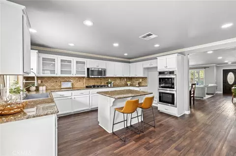 Kitchen - 74 Linhaven, Irvine, CA 92602 photo 1 of 3