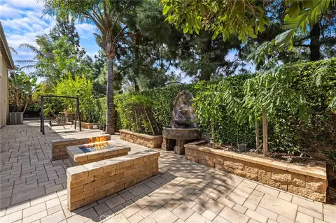 Exterior - 74 Linhaven, Irvine, CA 92602 photo 4 of 6