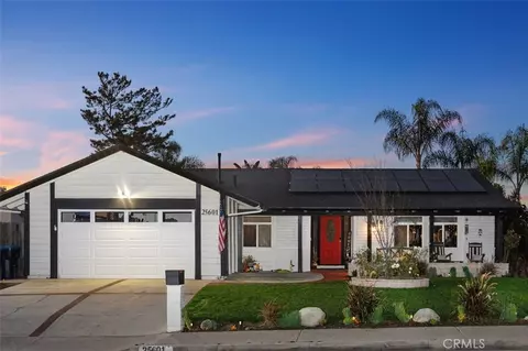 25601 Chrisanta, Mission Viejo, CA 92691
