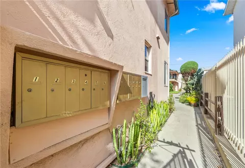 Exterior - 1739 E Appleton, Long Beach, CA 90802 photo 2 of 7