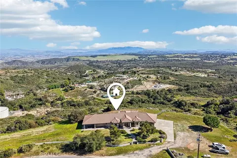 40000 Valle Vis, Murrieta, CA 92562