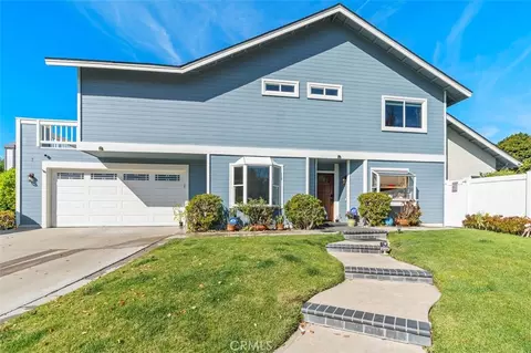 7 Clear Creek Ln, Laguna Hills, CA 92653