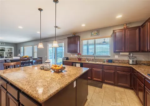 Kitchen - 17073 Spring Cyn, Riverside, CA 92503 photo 3 of 6