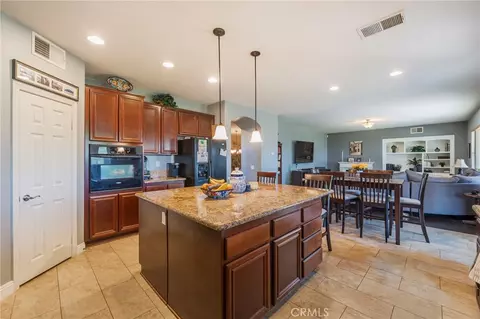 Kitchen - 17073 Spring Cyn, Riverside, CA 92503 photo 4 of 6