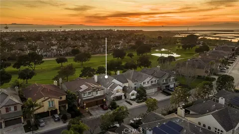 6300 Forester Dr, Huntington Beach, CA 92648