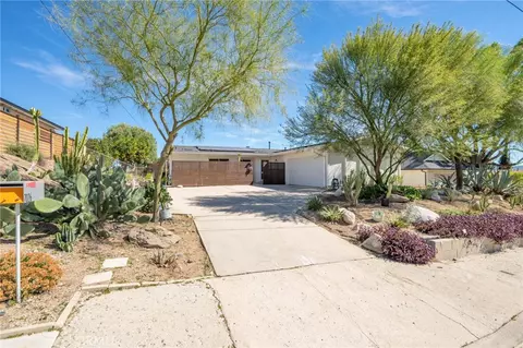 7026 Middlesbury Rdg, West Hills, CA 91307