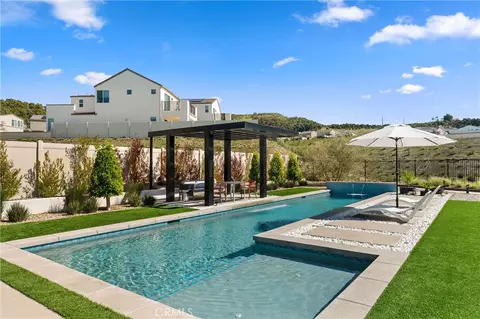 Exterior - 333 Canter Ct, Fallbrook, CA 92028 photo 10 of 19