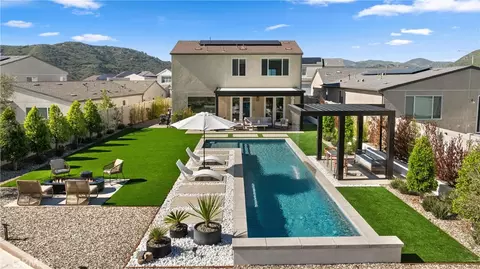 Exterior - 333 Canter Ct, Fallbrook, CA 92028 photo 2 of 19