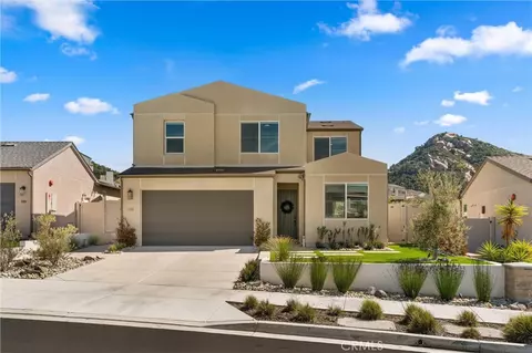 Exterior - 333 Canter Ct, Fallbrook, CA 92028 photo 3 of 19