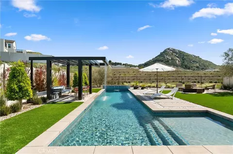 Exterior - 333 Canter Ct, Fallbrook, CA 92028 photo 6 of 19