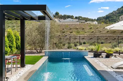 Exterior - 333 Canter Ct, Fallbrook, CA 92028 photo 7 of 19