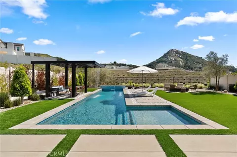 333 Canter Ct, Fallbrook, CA 92028