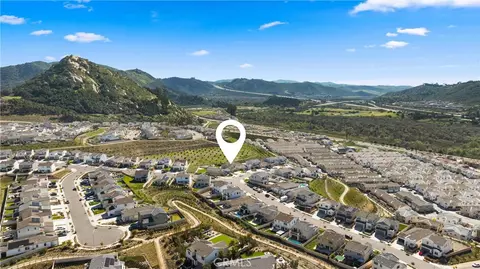 View/Area - 333 Canter Ct, Fallbrook, CA 92028 photo 4 of 6