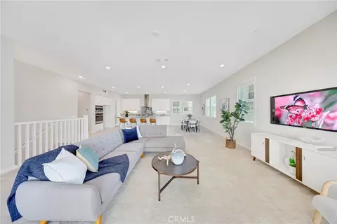 104 Sculpture, Irvine, CA 92618