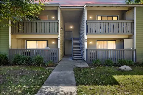 3535 Banbury #14, Riverside, CA 92505