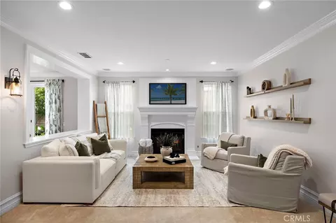 Living - 33 Christopher St, Ladera Ranch, CA 92694 photo 1 of 4
