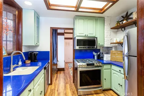 Kitchen - 708 E Alta Way, Long Beach, CA 90802 photo 1 of 3