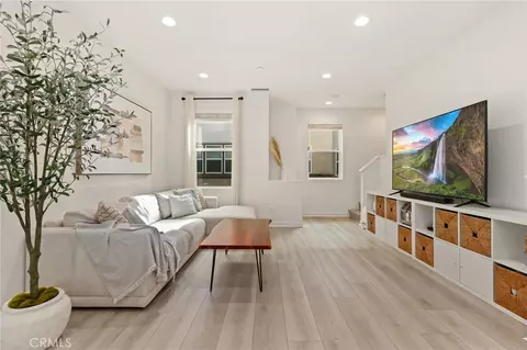 67 Sanctuary Ln, Mission Viejo, CA 92692