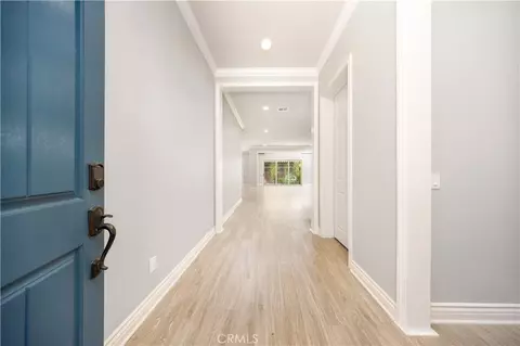 113 Wanderer, Irvine, CA 92618 photo 2