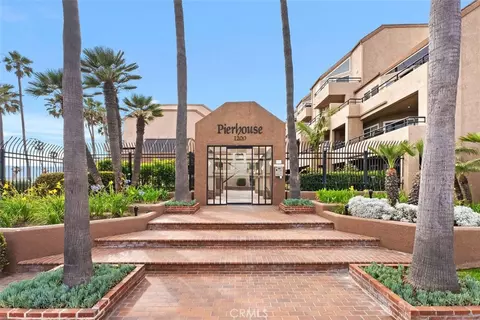 1200 Pacific Coast Hwy #121, Huntington Beach, CA 92648