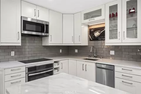 2220 Via Mariposa E #C, Laguna Woods, CA 92637