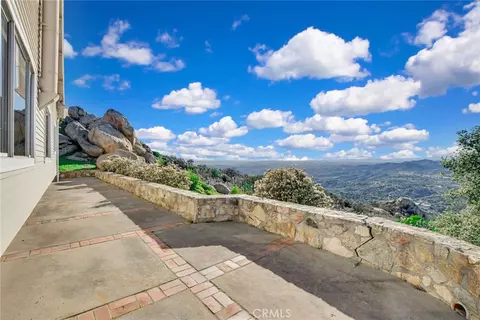 Exterior - 6750 Rainbow Heights Rd, Fallbrook, CA 92028 photo 7 of 11