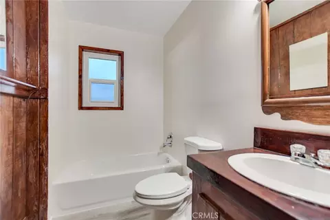 Bath - 6750 Rainbow Heights Rd, Fallbrook, CA 92028 photo 2 of 2