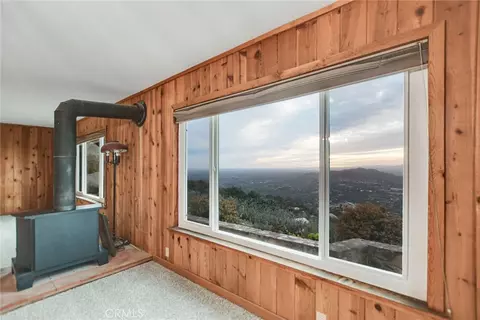 Living - 6750 Rainbow Heights Rd, Fallbrook, CA 92028 photo 3 of 8