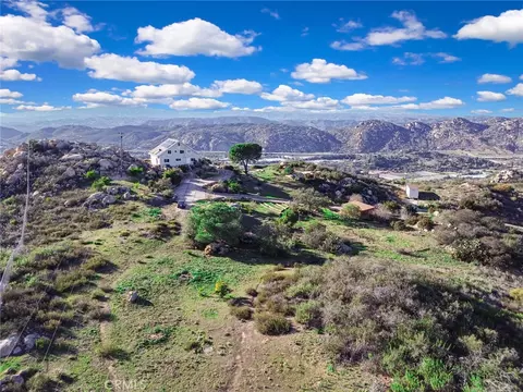View/Area - 6750 Rainbow Heights Rd, Fallbrook, CA 92028 photo 2 of 6