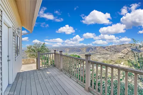 Exterior - 6750 Rainbow Heights Rd, Fallbrook, CA 92028 photo 6 of 11