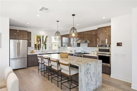 627 Cardiff Reef, Costa Mesa, CA 92627