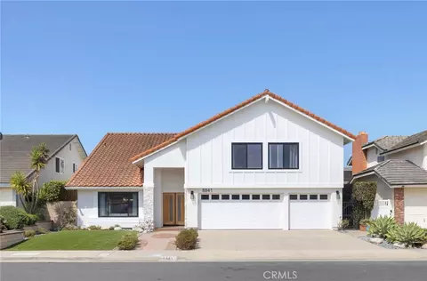 8841 Seaspray Dr, Huntington Beach, CA 92646
