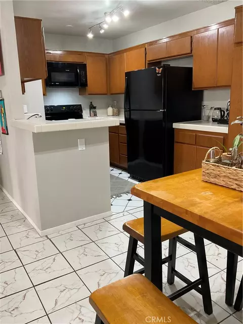 Kitchen - 12620 Briarglen Loop UNIT I, Stanton, CA 90680 photo 2 of 3