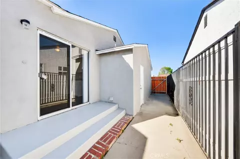Exterior - 14328 S Cahita, Compton, CA 90220 photo 10 of 10