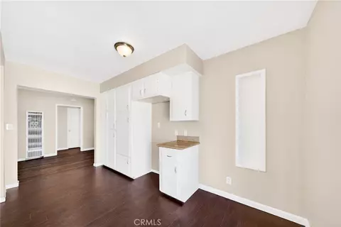 Entry Way - 14328 S Cahita, Compton, CA 90220 photo 4 of 6